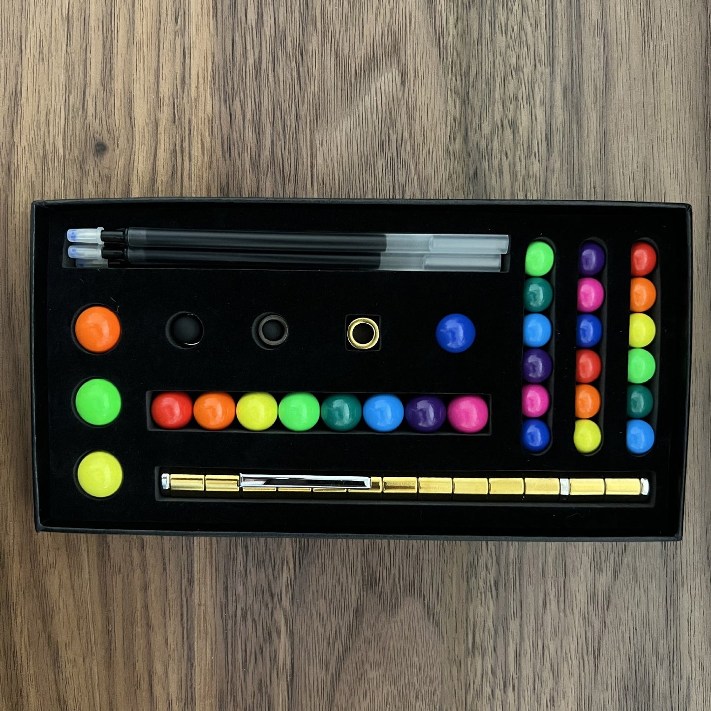 Two-Color Magnet Pen & Ball