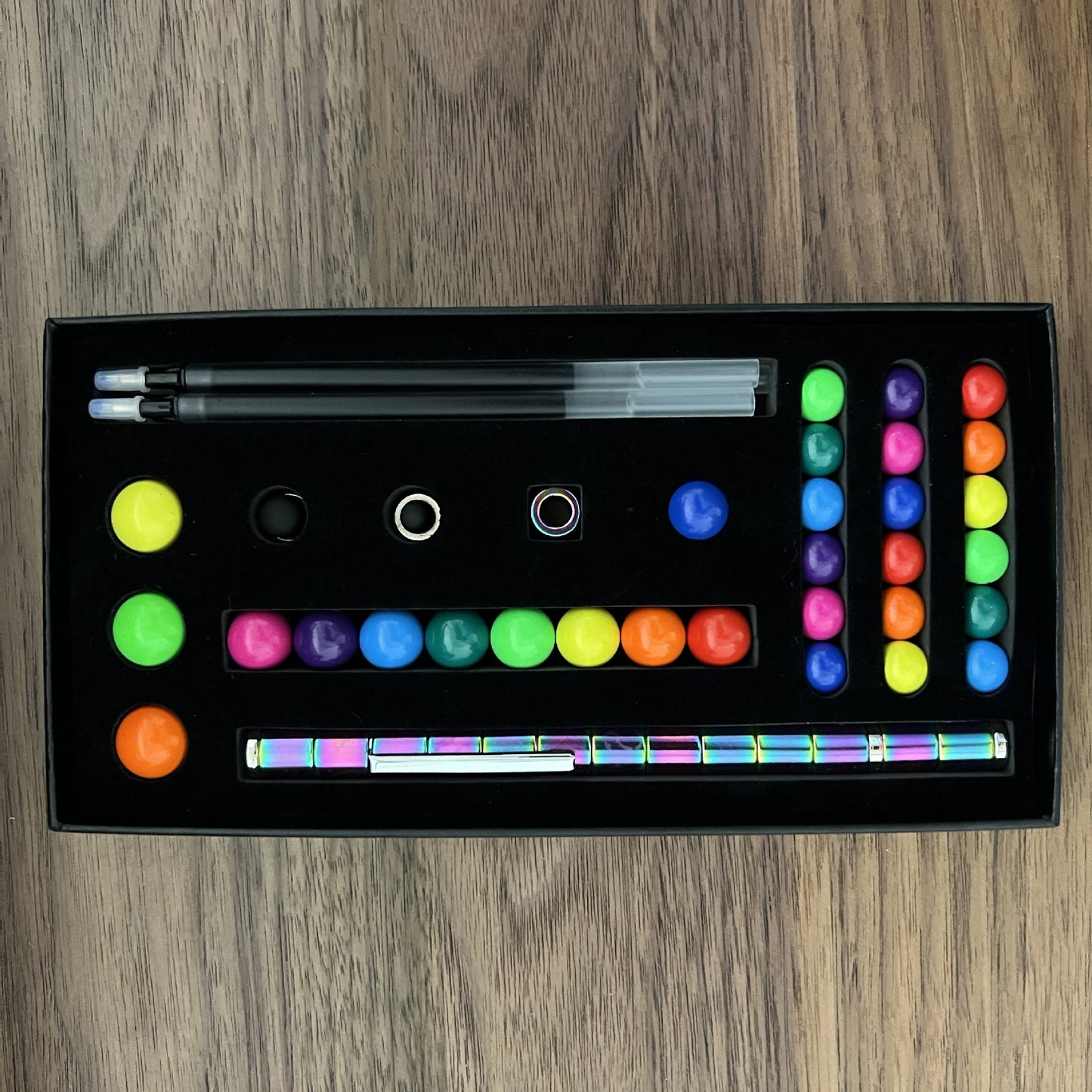 Two-Color Magnet Pen & Ball