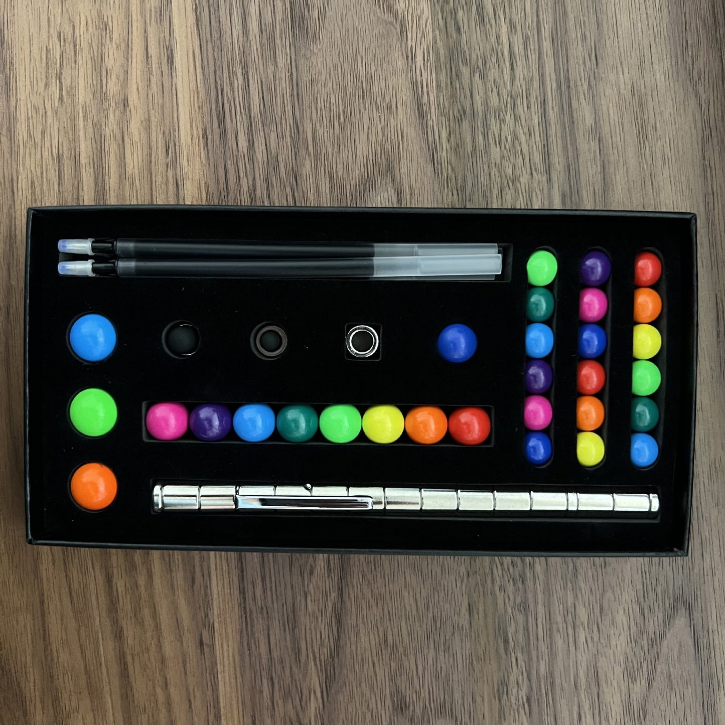 Two-Color Magnet Pen & Ball