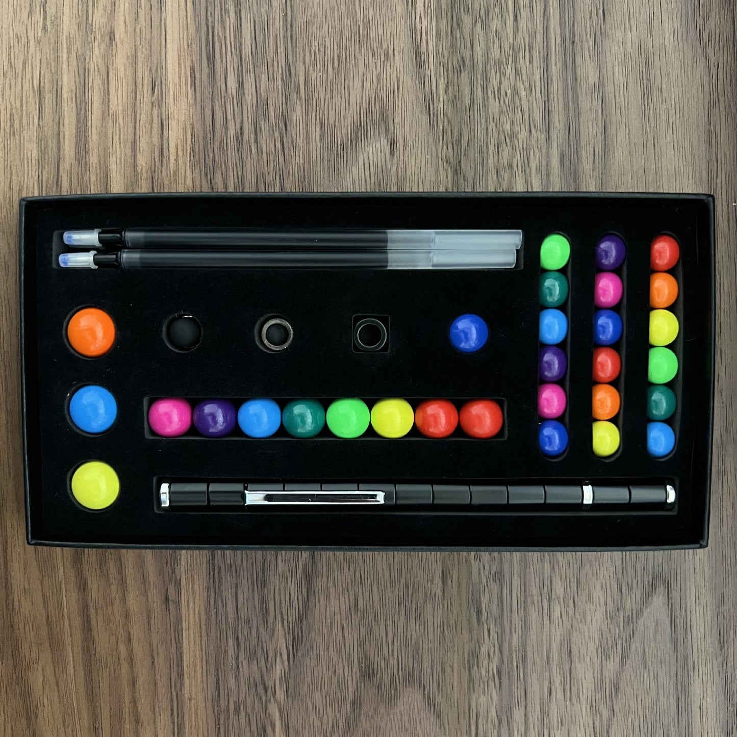 Two-Color Magnet Pen & Ball